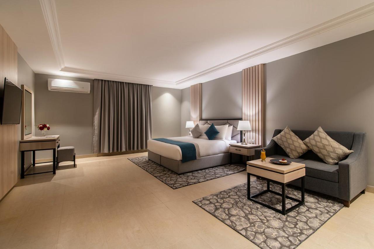 فندق انالة تبوك - Enala Tabuk Hotel Bagian luar foto