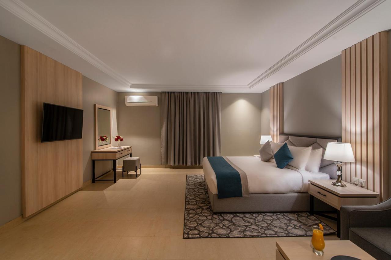 فندق انالة تبوك - Enala Tabuk Hotel Bagian luar foto