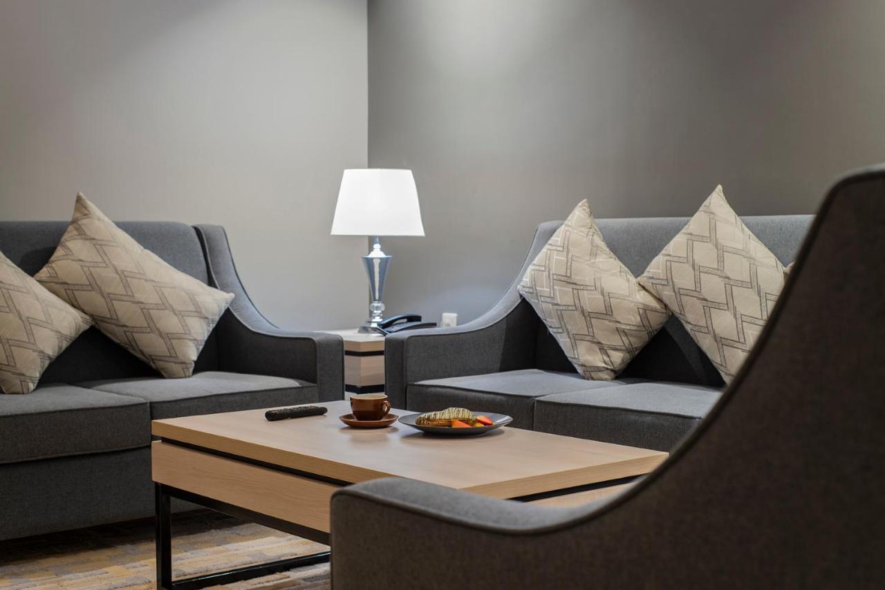 فندق انالة تبوك - Enala Tabuk Hotel Bagian luar foto