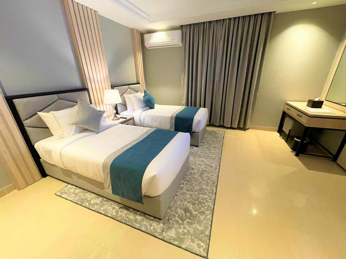 فندق انالة تبوك - Enala Tabuk Hotel Bagian luar foto